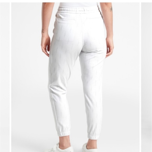 ATHLETA Organic Cotton Farallon Printed Jogger 24 - Picture 3 of 13